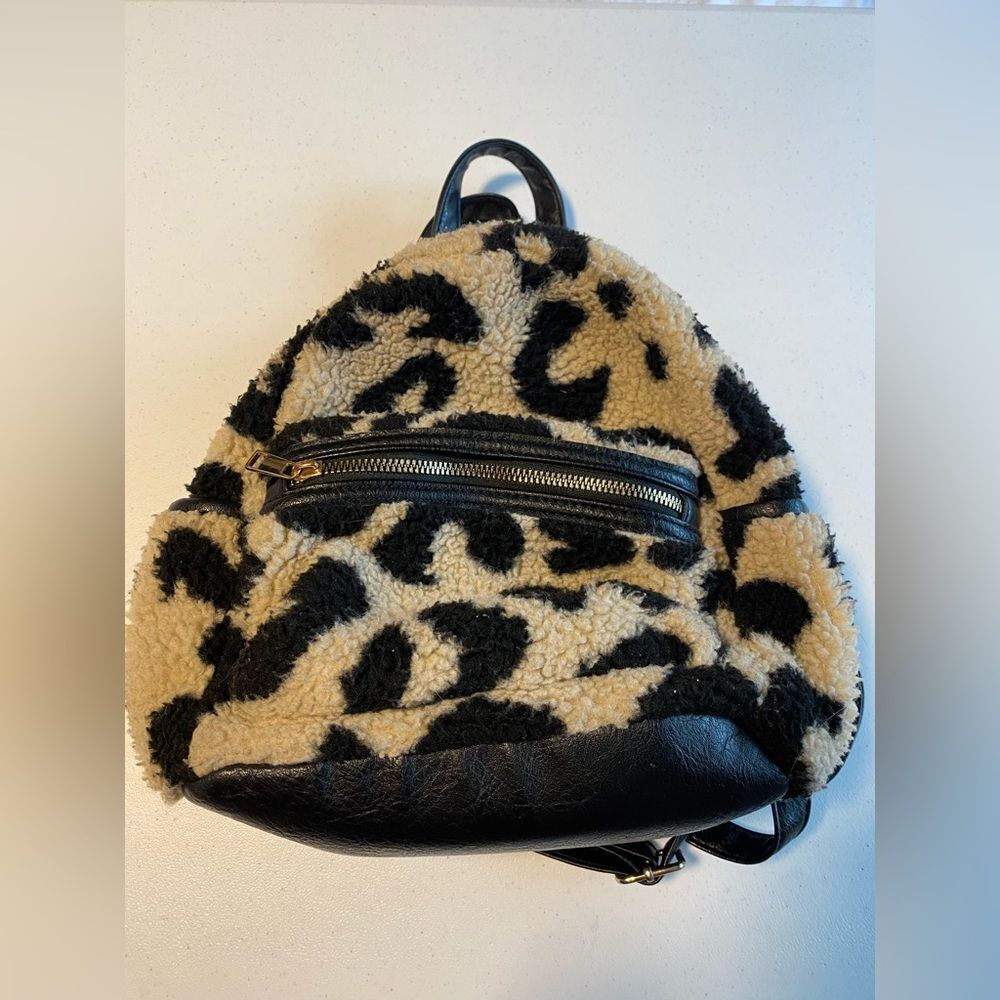 Mudd Sherpa fleece furry Mini Backpack Cheetah animal leopard faux leather 10x11